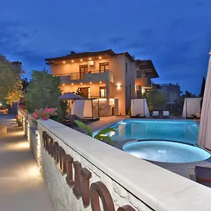 Sinodinos Deluxe Apartment