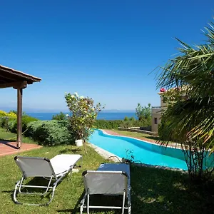 Hidden Gems #feelslikehome Villa